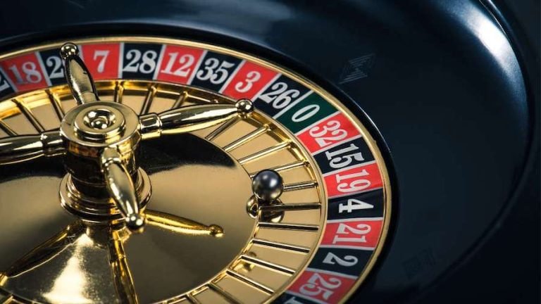 Người dùng Việt Nam truy cập nền tảng gg88 trên điện thoại di động